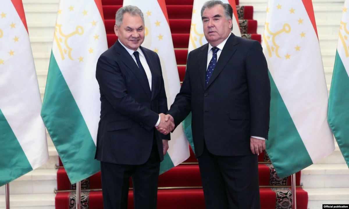 Россия за пять лет передала Таджикистану оружия на $122 млн