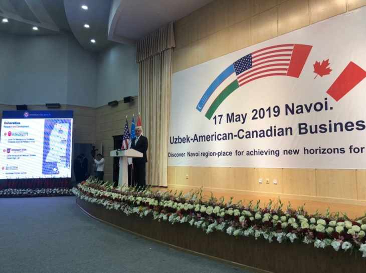 Узбекистан, США и Канада подписали соглашения на 150 миллионов долларов по итогам форума в Навои
