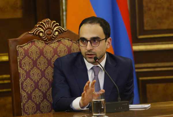 Авинян обсудил перспективы развития сотрудничества Армении с ЕБРР и ВБ