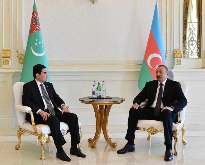 Азербайджан и Туркменистан обсуждают поставки газа в Европу