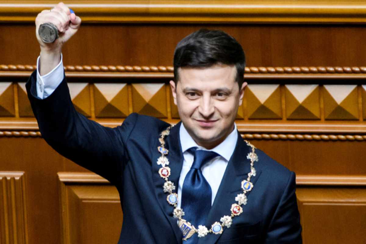 Новый президент Украины распускает парламент