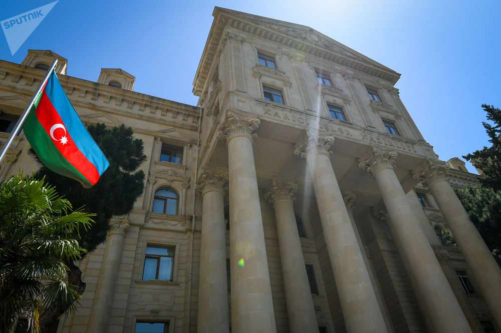 Представитель посольства России в Баку вызван в МИД, для уточнения о встрече посла России в Ереване
