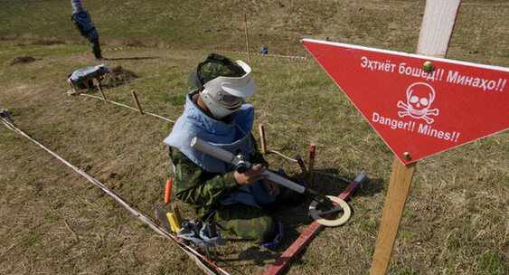 С 2009 года в Таджикистане было уничтожено более 16 000 противопехотных мин.