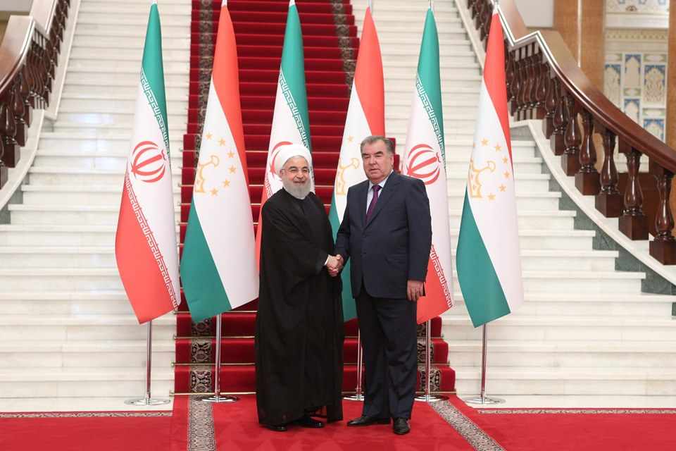 Иран готов развивать отношения с Таджикистаном во всех областях, представляющих взаимный интерес, заявил президент Ирана