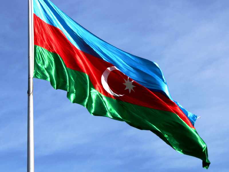 Отношения между Азербайджаном и Евросоюзом развиваются – политолог о визите Туска в Баку