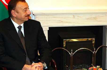 Премьер-министр Азербайджана говорит о важности медицинского страхования