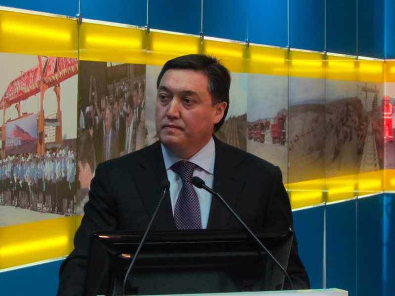 Премьер-министр Казахстана Аскар Мамин прибыл в столицу с двухдневным официальным визитом