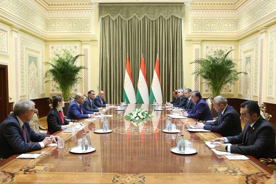 Лидер Таджикистана и президент ЕБРР провели в Душанбе переговоры для обсуждения сотрудничества