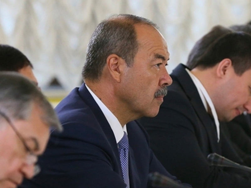 Премьер-министр Арипов в Туркменистане