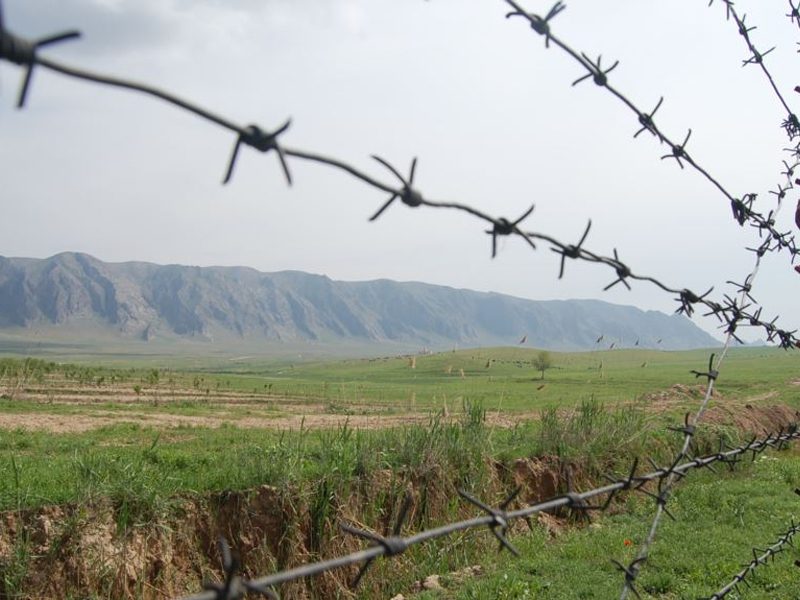 На азербайджано-армянской границе строится пограничная система