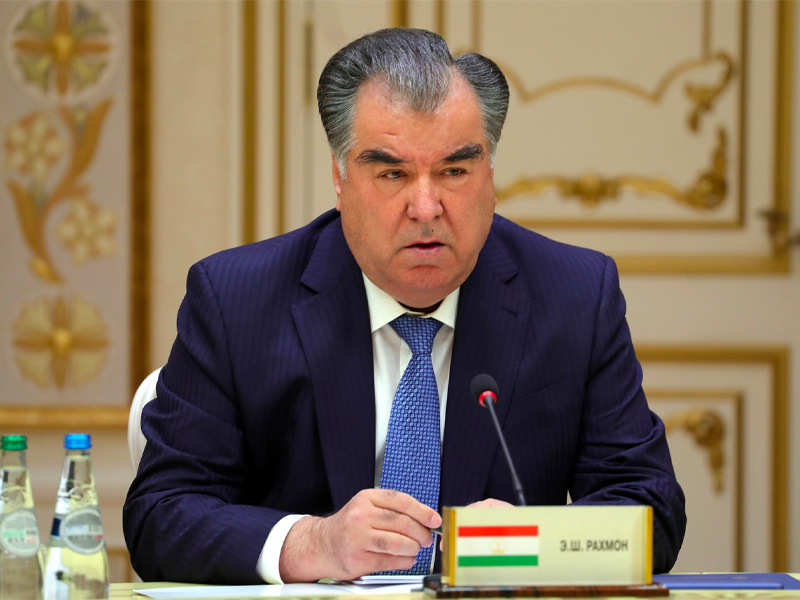 Рахмон поздравил граждан Таджикистана с Днем языка