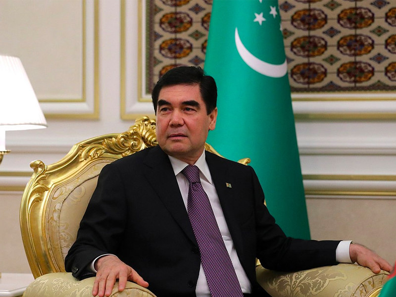 Президент Туркменистана примет участие в саммите в Баку