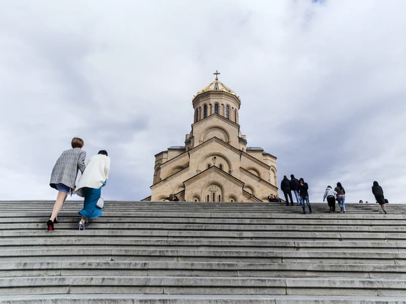 Грузия: монастырям и церквям разрешат купить 20 га леса – оппозиция заявляет о предвыборном подкупе патриархата