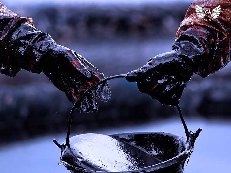 Работники нефтяной промышленности Казахстана объявили забастовку