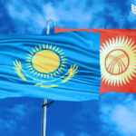 Глава Кыргызстана приветствовал экс-президента Казахстана
