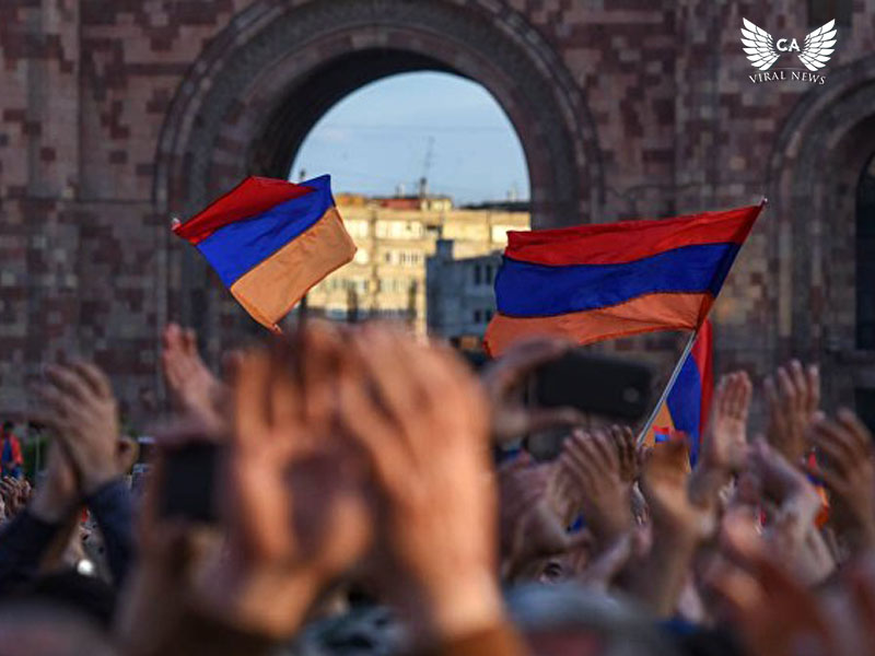 Сторонники Пашиняна провели митинг в столице Армении