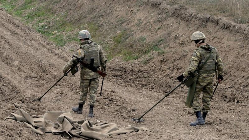Армения и Азербайджан обменялись минными картами и пленными