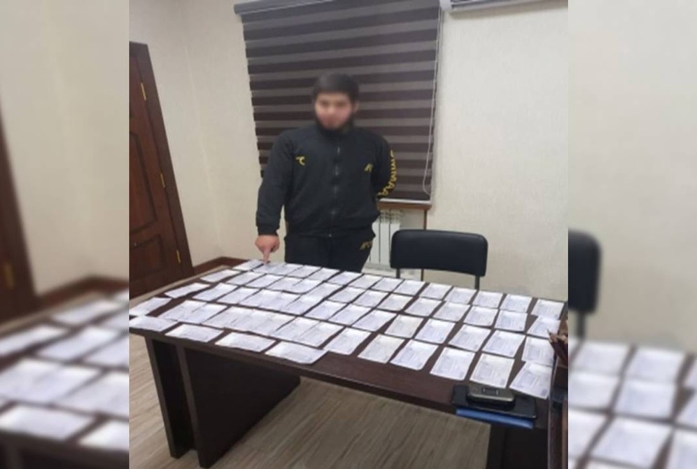 В Ташкентской области задержан водитель, давший взятку в размере 300 долларов инспектору ГИБДД за выезд автомобиля из штрафной зоны