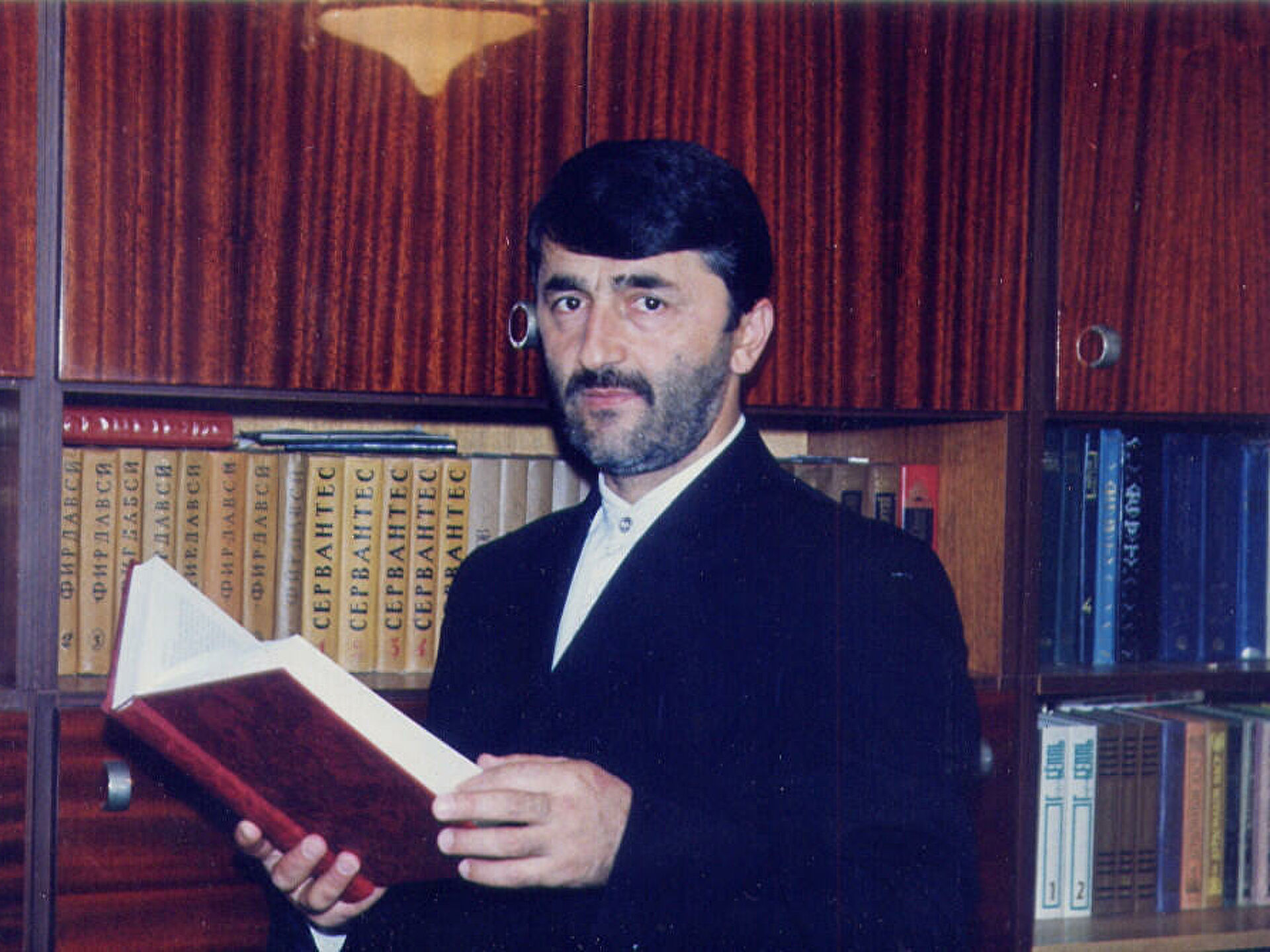 Умер известный таджикский журналист Хоким Азиз