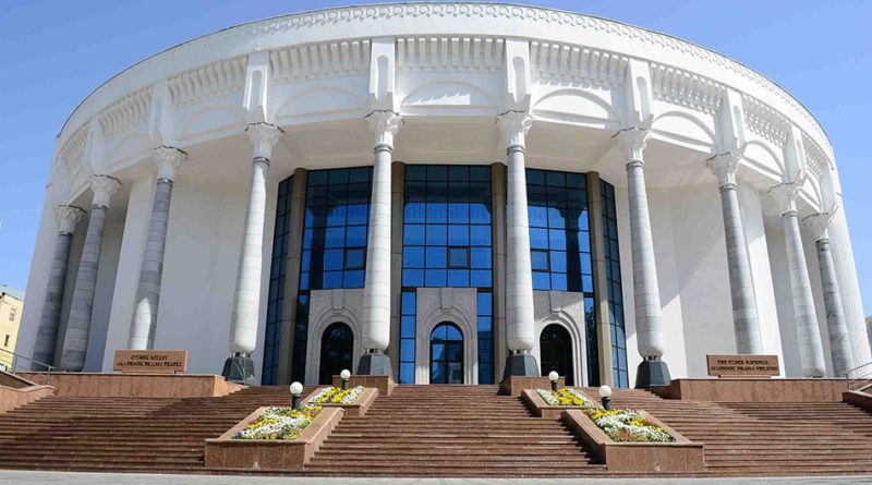 Узбекистан вводит бесплатные билеты в театры, музеи и на концерты