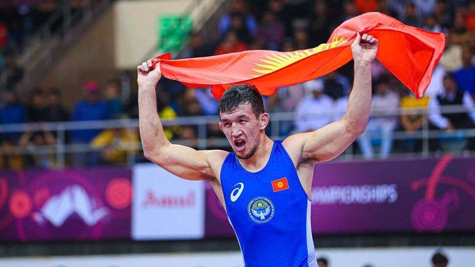 Борец Арсалан Будажапов завоевал бронзу на чемпионате Азии