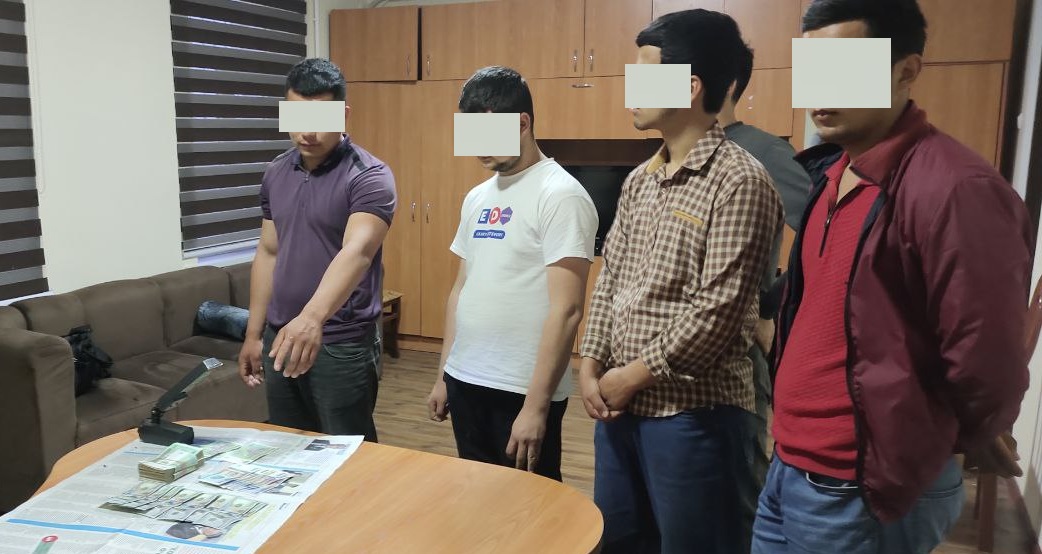 В Сурхандарье задержали мужчину, пытавшегося завербовать пограничника за 2000 долларов