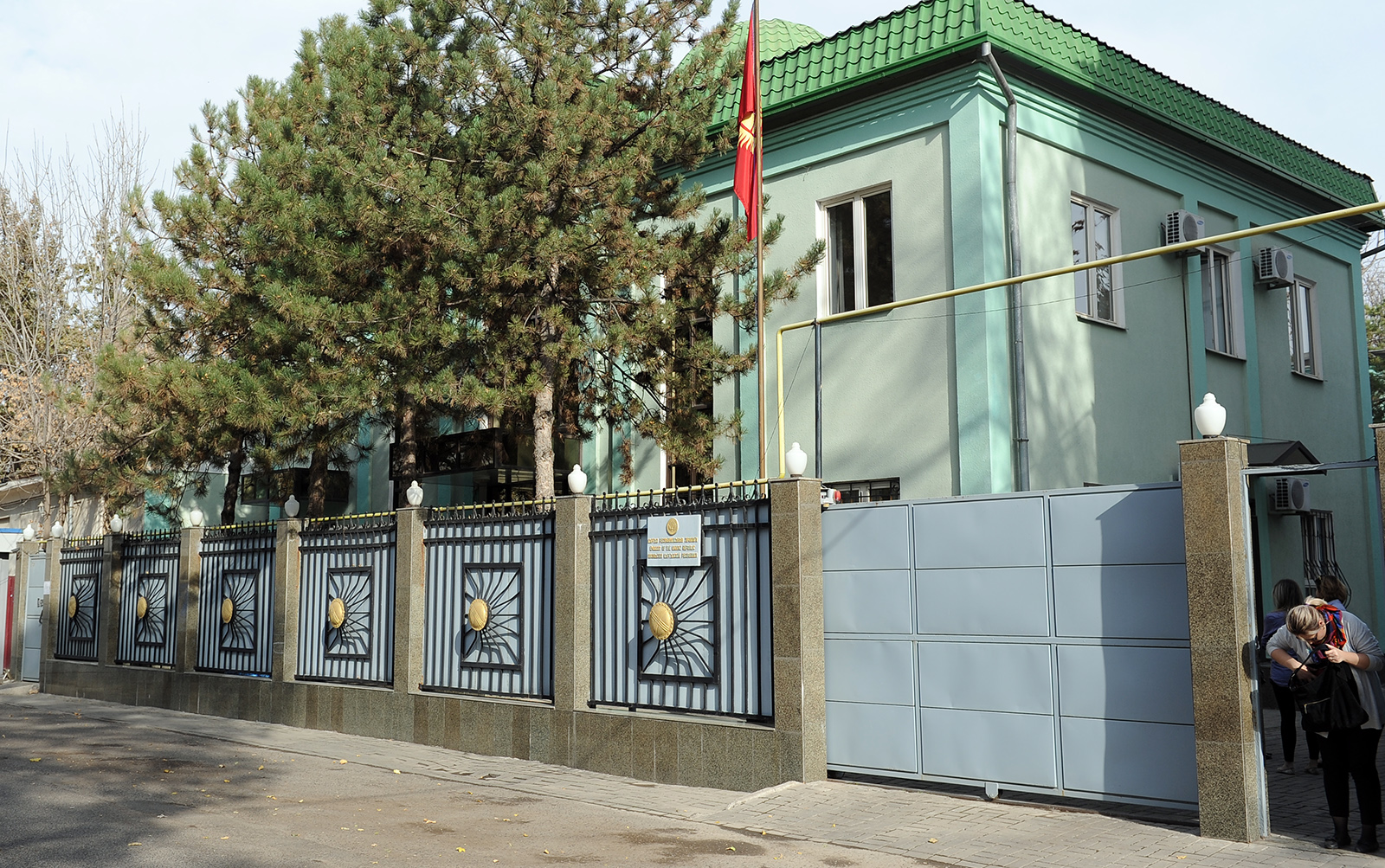 Новый посол Кыргызстана в Узбекистане вступил в должность