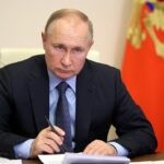 Путин пригрозил Западу «молниеносным ударом»