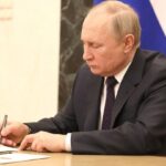Путин упростил получение гражданства РФ жителям двух областей Украины