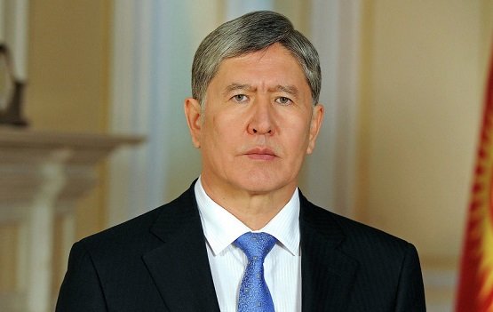 Экс-президент Алмазбек Атамбаев доставлен в больницу