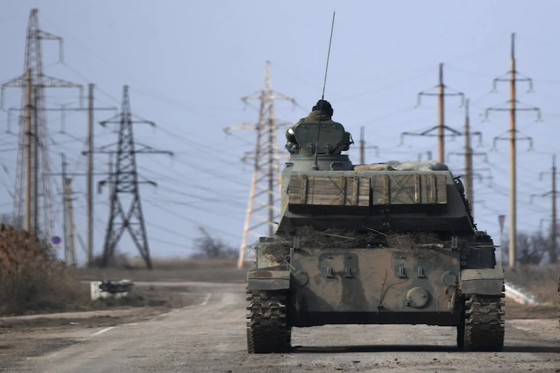 Россия продолжает спецоперацию в двух соседних украинских города