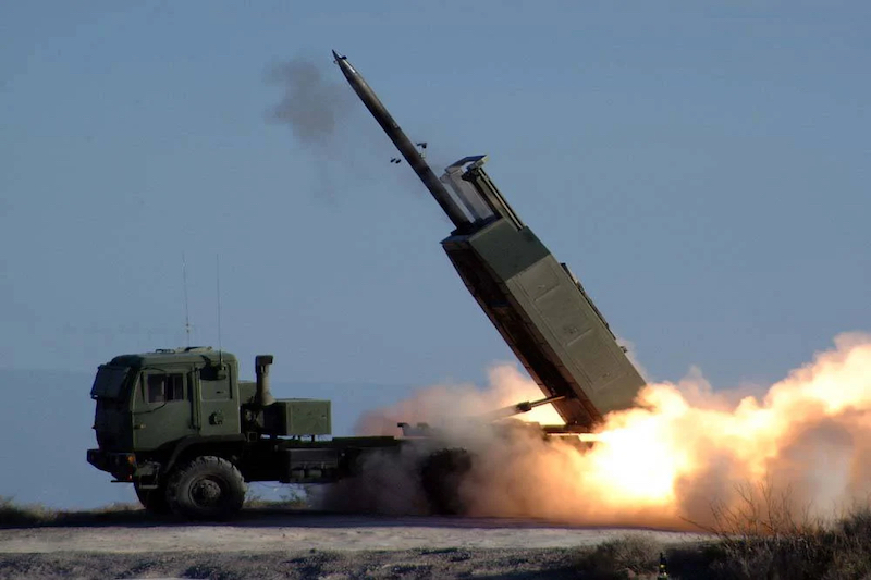 США поставят Украине еще четыре ракетных комплекса HIMARS