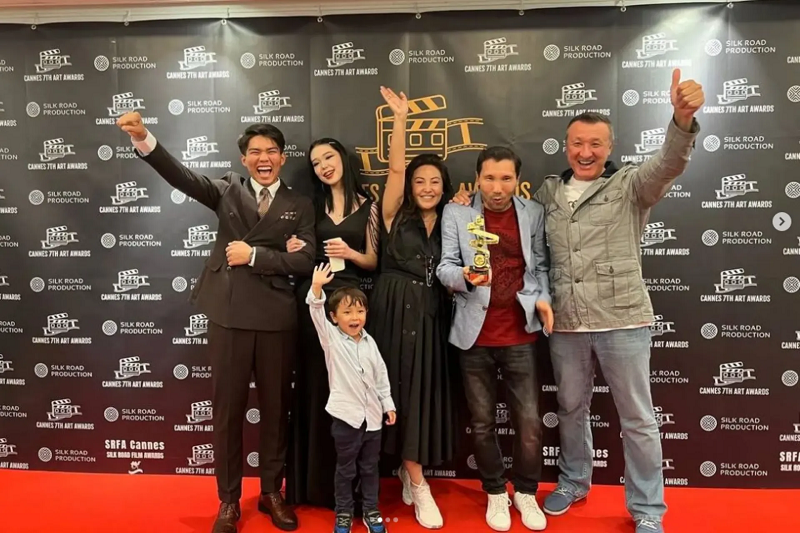 pobeditel na kannskom festivale film mama ya zhivaya