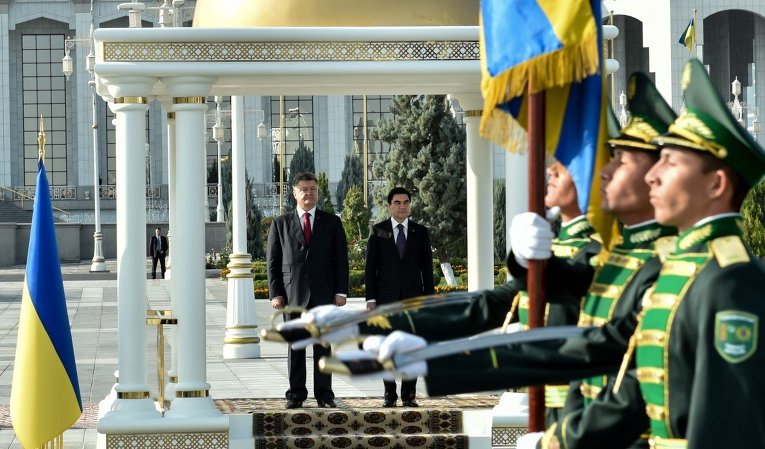 poroshenko v turkmenistane