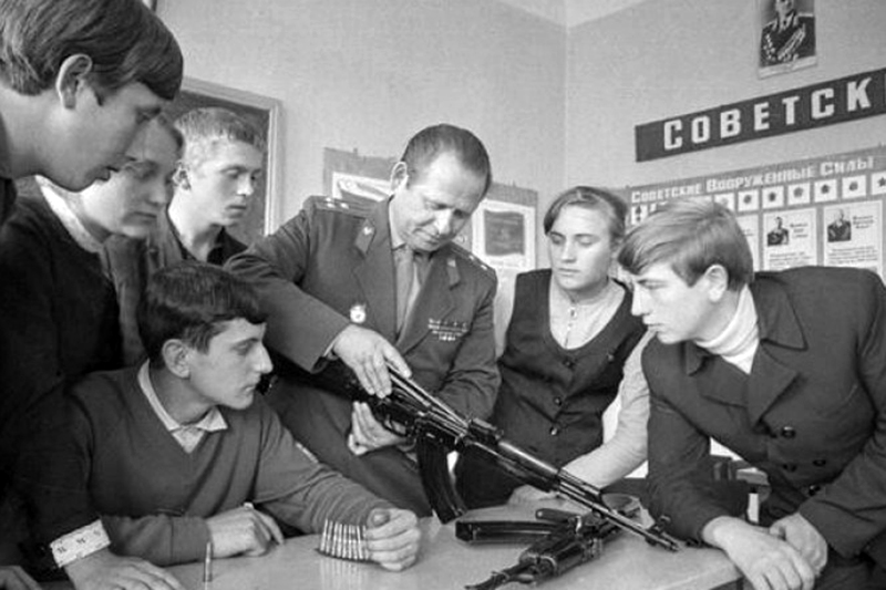 Начальная военная подготовка в школах СССР
