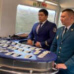v uzbekistane vse eshhyo ishhut vladelczev zabyvshih krupnye sumy v poezde