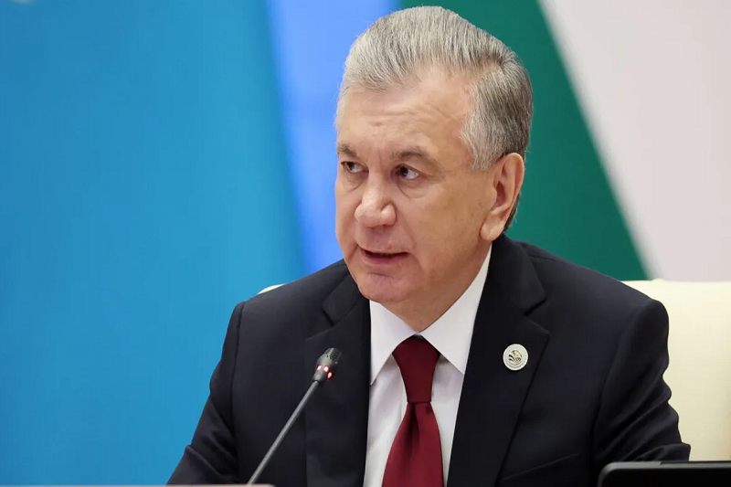 na chest dnya konstituczii uzbekistana ukazom prezident bylo pomilovano 402 chelovek