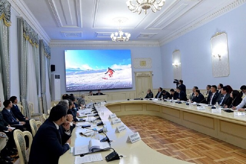 <strong>Правительство Кыргызстана представили проект по развитию туризма и привлекательности страны иностранцам</strong>