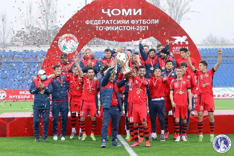 v 4 shkolah tadzhikistana otkroyutsya klassy po futbolu