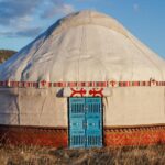okolo 100 yurt dostavili iz kazahstana v turcziyu