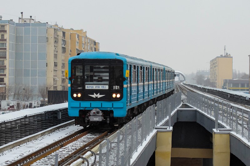 v tashkente vozle metro postroyat parkovki i magaziny