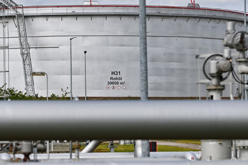 Казахстан планирует отправить в Германию 20 тысяч тонн нефти