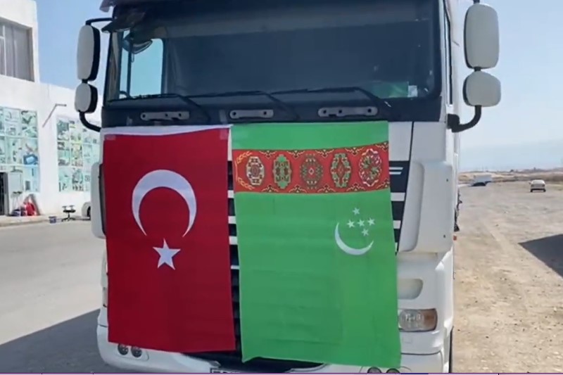 turkmenistan otpravil v turcziyu svyshe 7 tonn gumanitarnoj pomoshhi