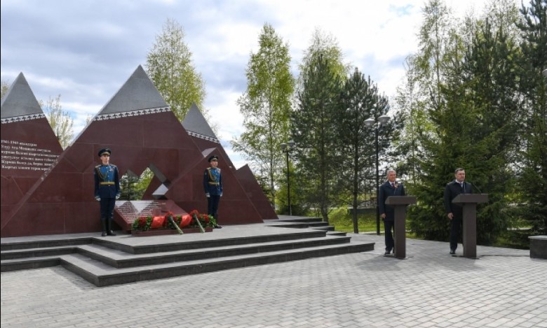 prezident kr otkryl memorial kyrgyzskim soldatam v rzheve
