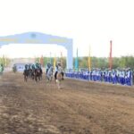 v turkmenistane proshli sorevnovaniya v chest dnya ahaltekinskogo skakuna