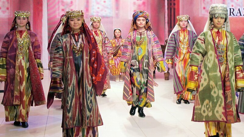 v uzbekistane sostoitsya mezhdunarodnyj festival mody i yarmarka