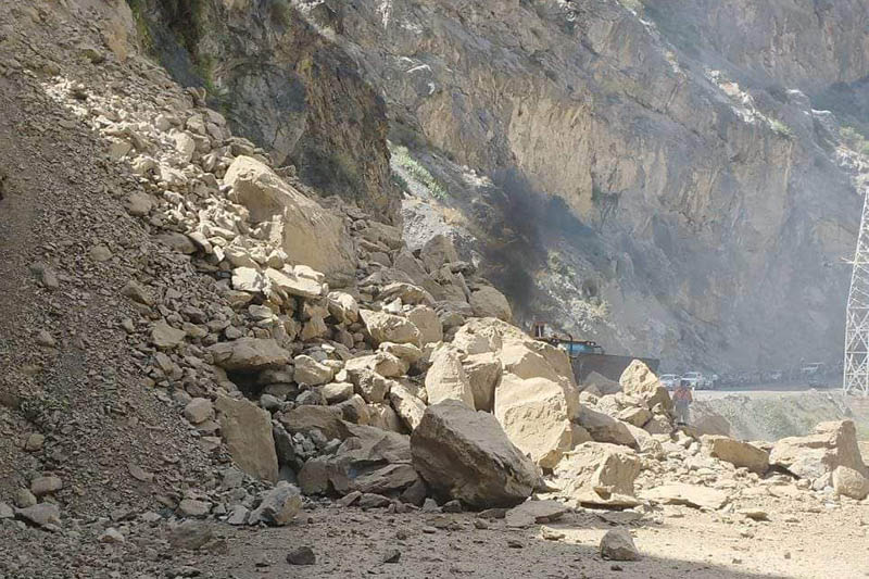 vremenno zakryta doroga na 121 m kilometre trassy dushanbe chanok