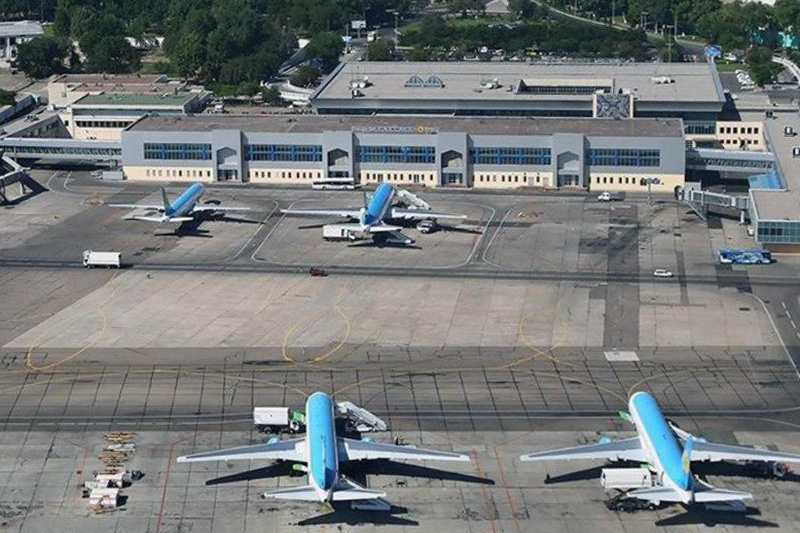 v-aeroportah-uzbekistana-otmenili-zelenyj-i-krasnyj-koridory