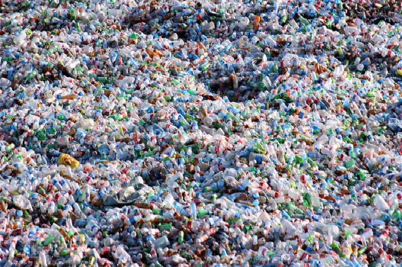 v-uzbekistane-ogranichat-proizvodstvo-plastika