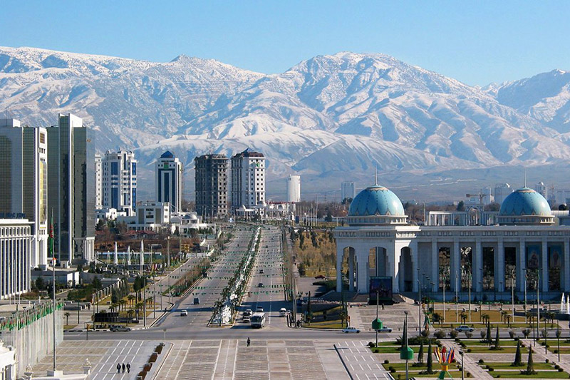 glava-turkmenistana-vstretilsya-s-predstavitelem-mbv
